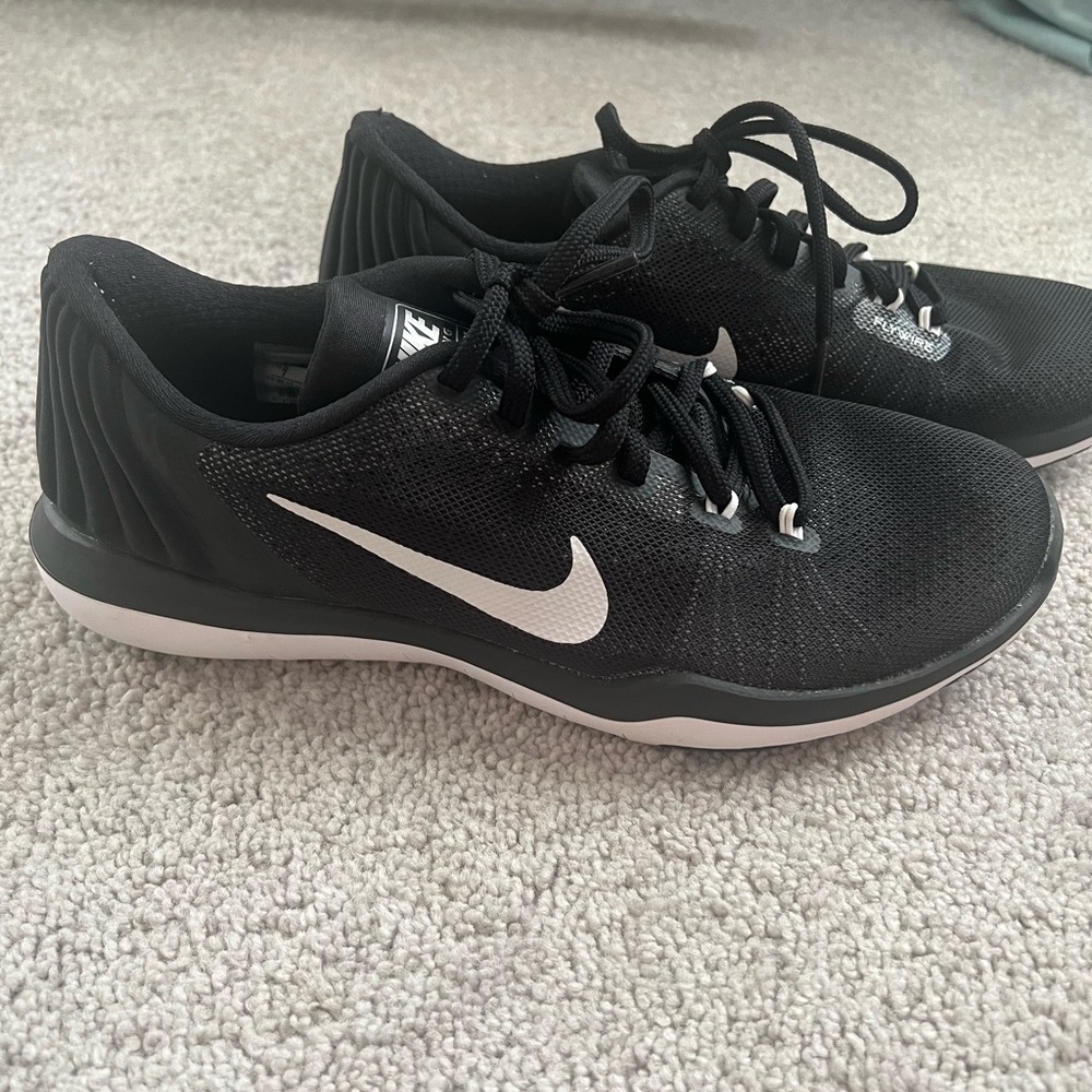 Women’s Nike Flex Supreme TR5 Training Running Sneakers - Picture 11 of 11